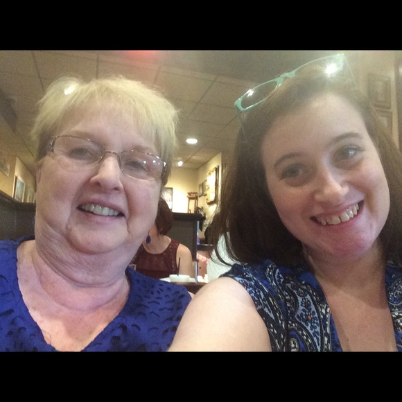 Meet your Posher, Marcia (and her Mom!) - Picture 3 of 6